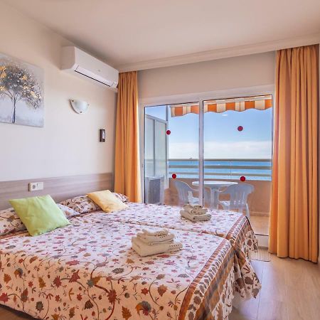 Stellamar - Paseo Maritimo フエンヒロラ エクステリア 写真